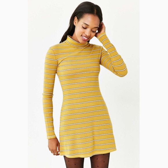 SOLD‼️UO BDG • Kaylyn Ribbed Turtleneck Mini Dress - Picture 4 of 6